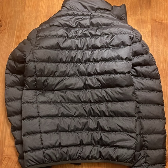 Men’s small Eddie Bauer 650 puffer jacket - Picture 3 of 3